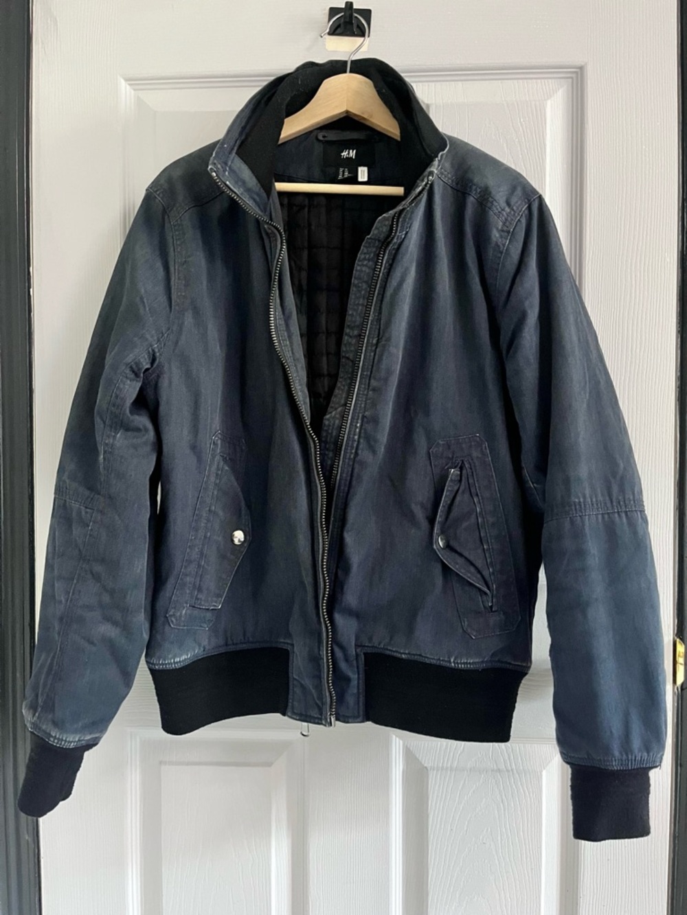 H&M // Dark Blue Bomber Jacket // Size 40R